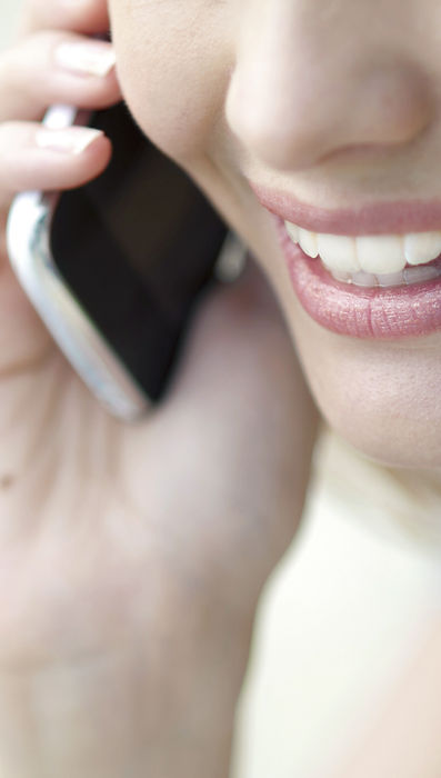 Advisor speaking by phone